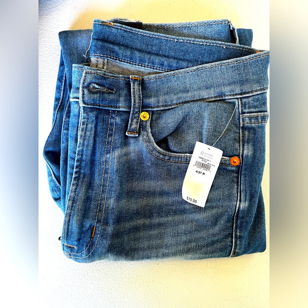 NEW WITH TAGS. Gap. 27